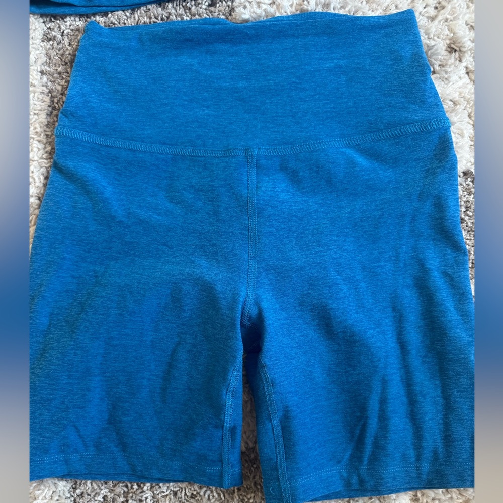 Beyond yoga biker shorts